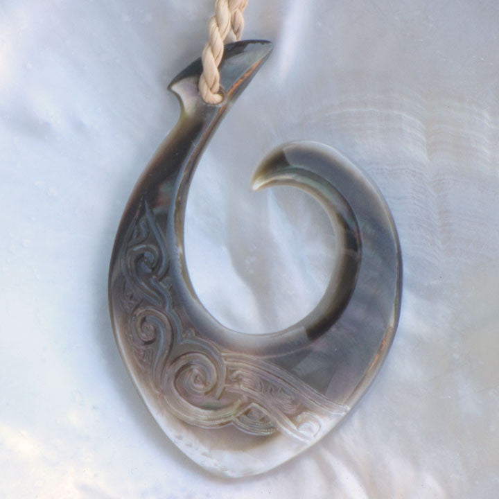 Black Pearl Heiva Hook Pendant