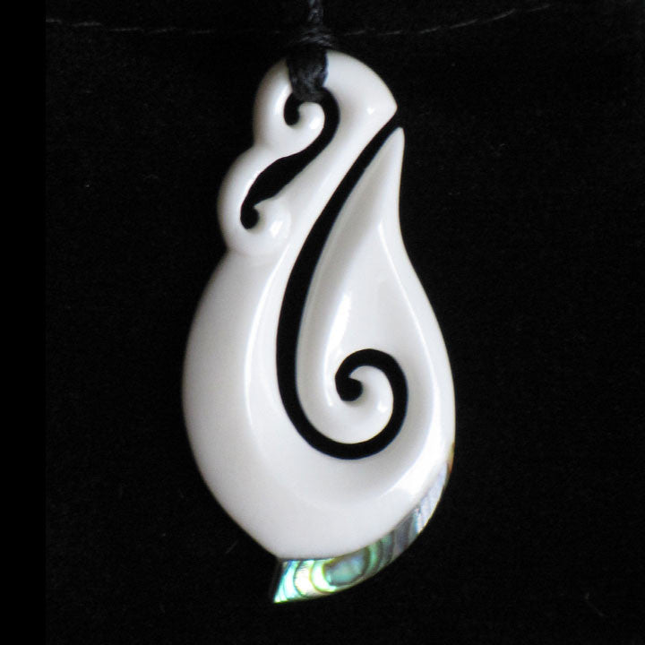 Maori Bone Hei Matua Hook – Black Pearl Designs